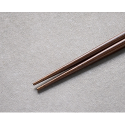 Palillos bambu oscuro