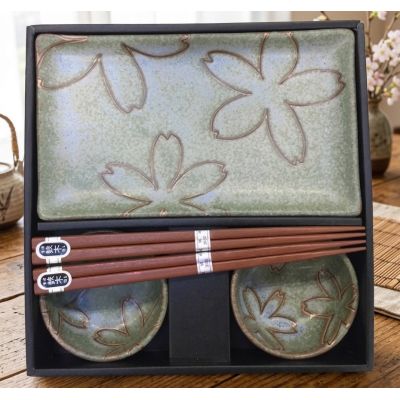 Set de sushi verde con flores